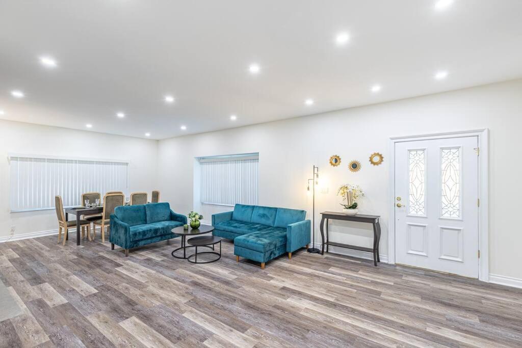 Villa Stunning, Newly Remodeled Bright Los Angeles